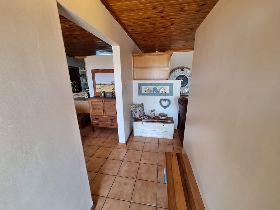 4 Bedroom Property for Sale in Wavecrest Eastern Cape